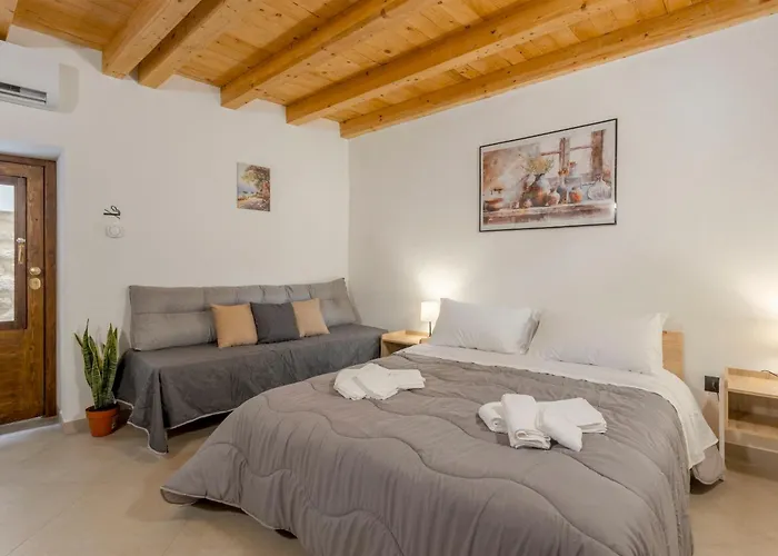 La Carbonaia In Guest house